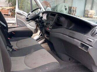 2013-iveco-35c15-1435540-46207196