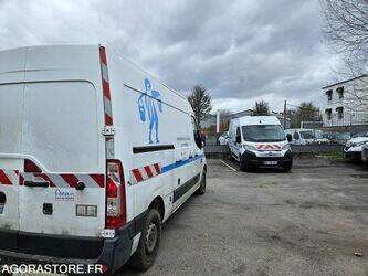 2013-renault-master-1435568-46207381