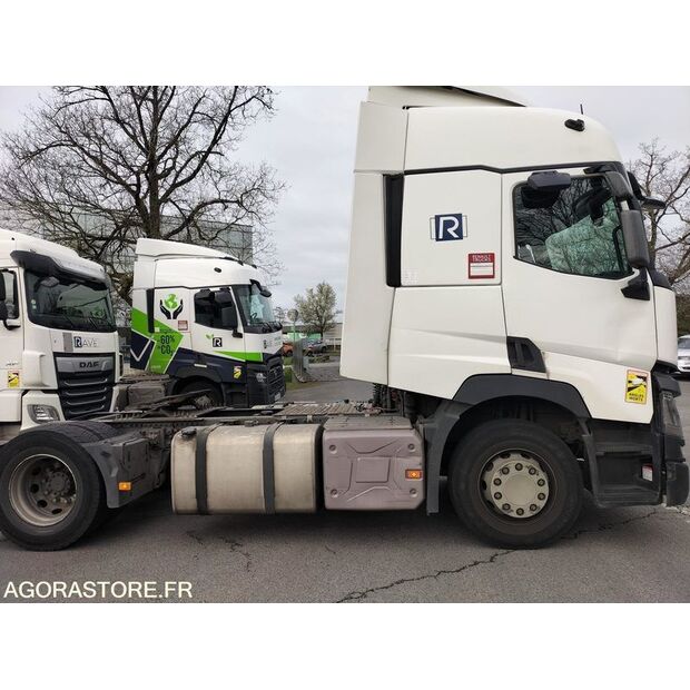 2018 Renault T-46207448