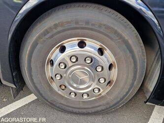 2015-mercedes-benz-travego-1435596-46207631