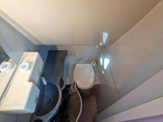 2015-mercedes-benz-travego-1435596-46207687