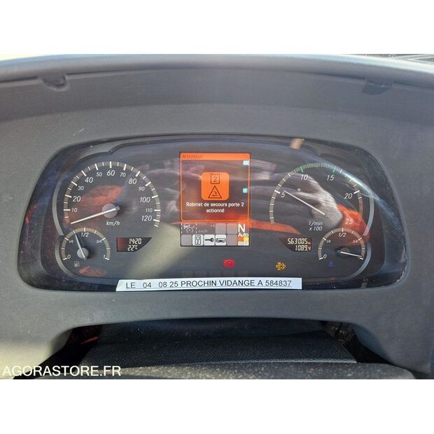 2015 Mercedes-Benz Travego-46207816