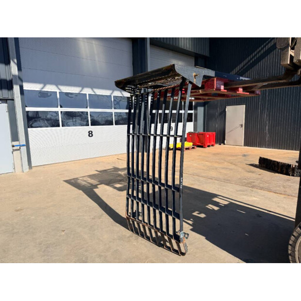 2017 Caterpillar 320F-46209345