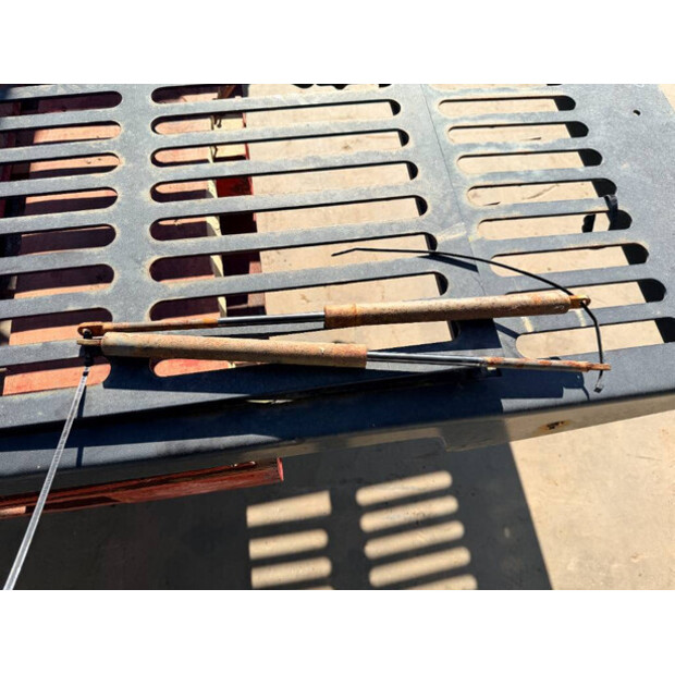 2017 Caterpillar 320F-46209354