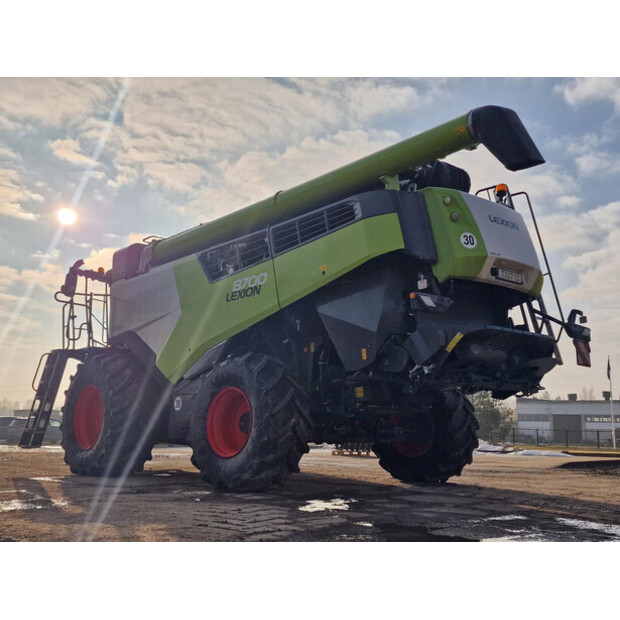 2022 CLAAS LEXION 8700-46209621