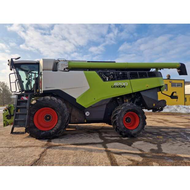 2022 CLAAS LEXION 8700-46209624