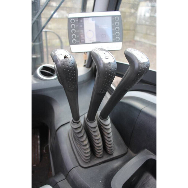 2020 ستيل RX20-16P-46210577