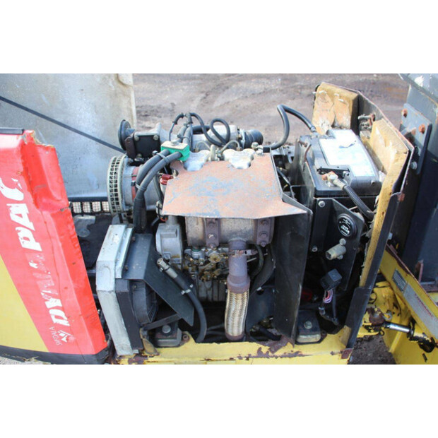 2000 DYNAPAC CC82-46210772