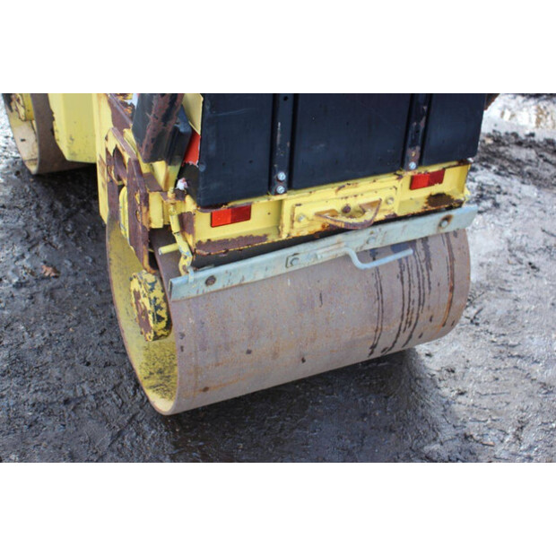 2000 DYNAPAC CC82-46210776