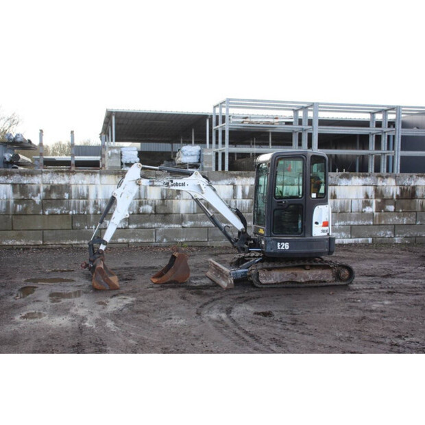 2015 BOBCAT E26-46211016