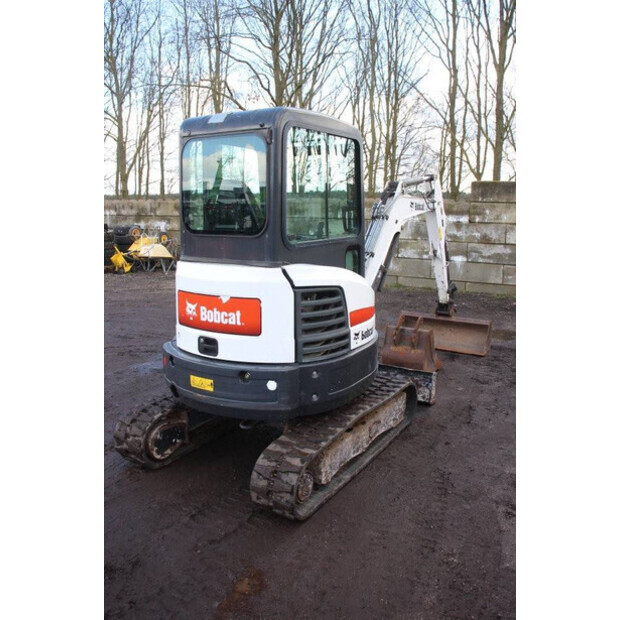 2015 BOBCAT E26-46211020