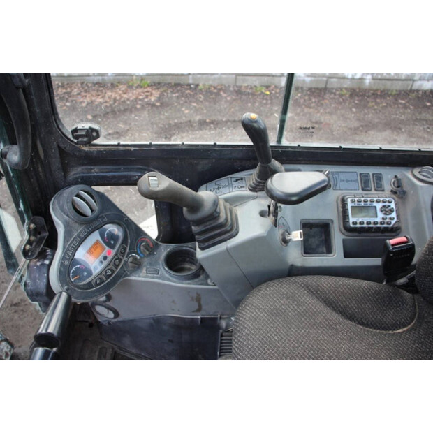 2015 BOBCAT E26-46211043