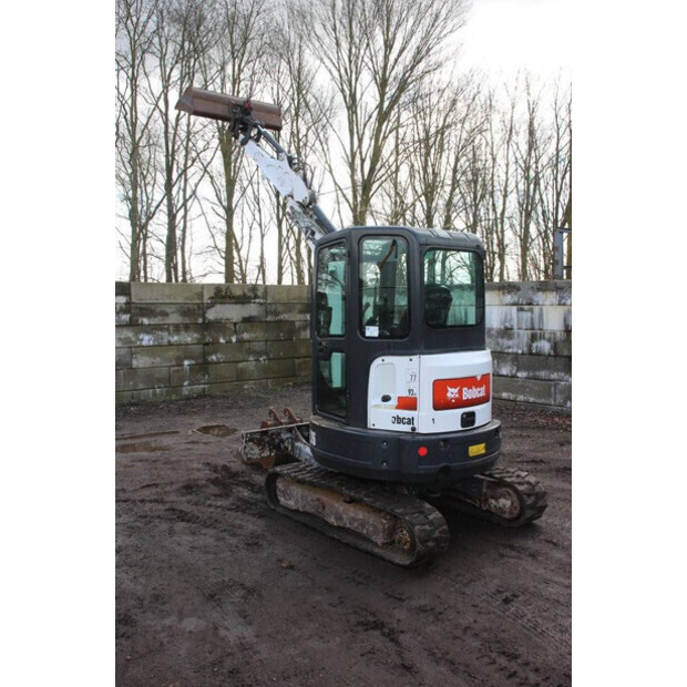 2015 BOBCAT E26-46211052