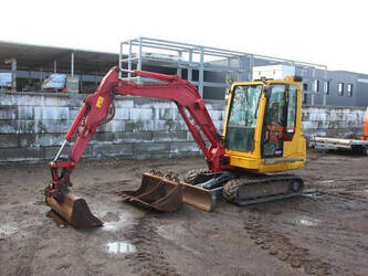 2014-takeuchi-tb235-1436062-46211172