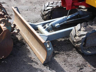 2014-takeuchi-tb235-1436062-46211177