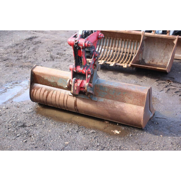 2014 TAKEUCHI TB235-46211181