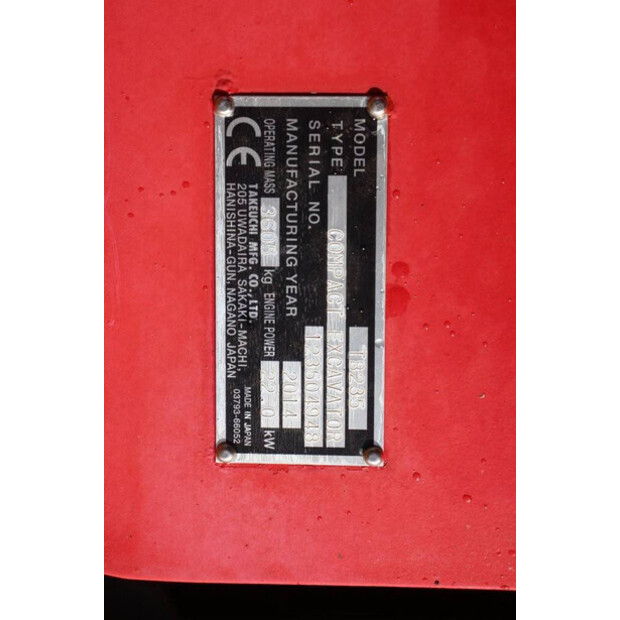 2014 TAKEUCHI TB235-46211185