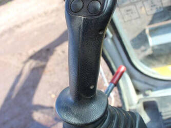 2014-takeuchi-tb235-1436062-46211196