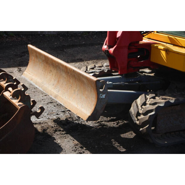 2014 TAKEUCHI TB235-46211201