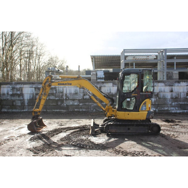 2016 Komatsu PC35MR-3-46211203