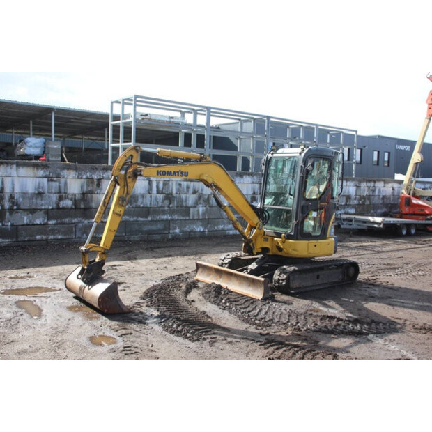 2016 Komatsu PC35MR-3-46211209