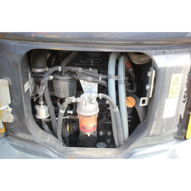 2016 Komatsu PC35MR-3-46211221