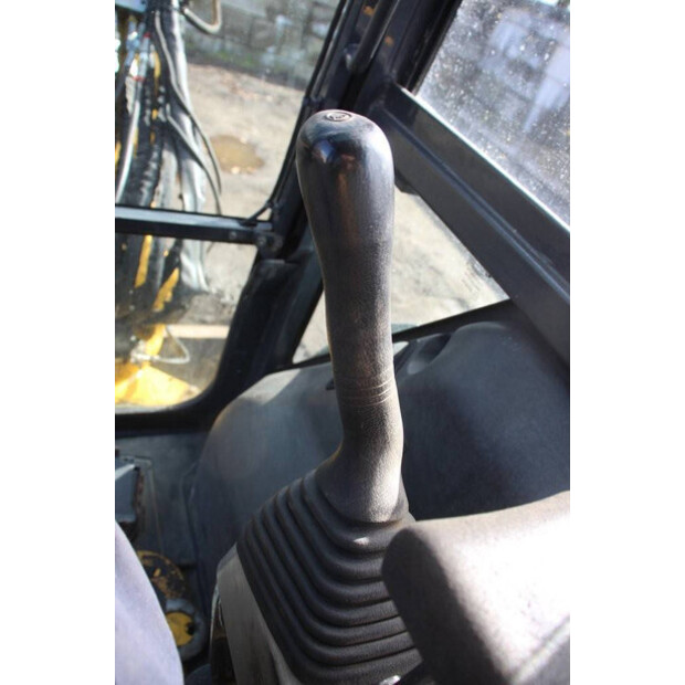 2016 Komatsu PC35MR-3-46211227