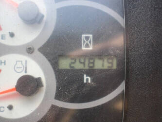 2016-komatsu-pc35mr-3-46211229