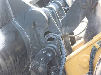 caterpillar-930g-1436064-46211246