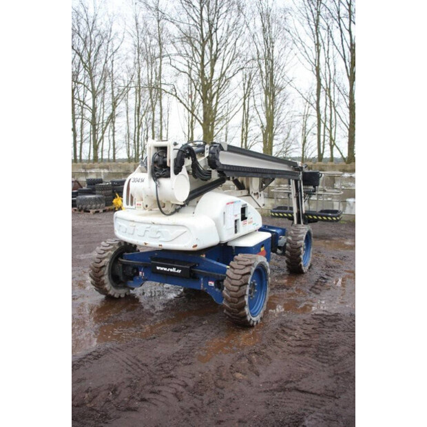 2015 نيفتيليفت HR21-46211457