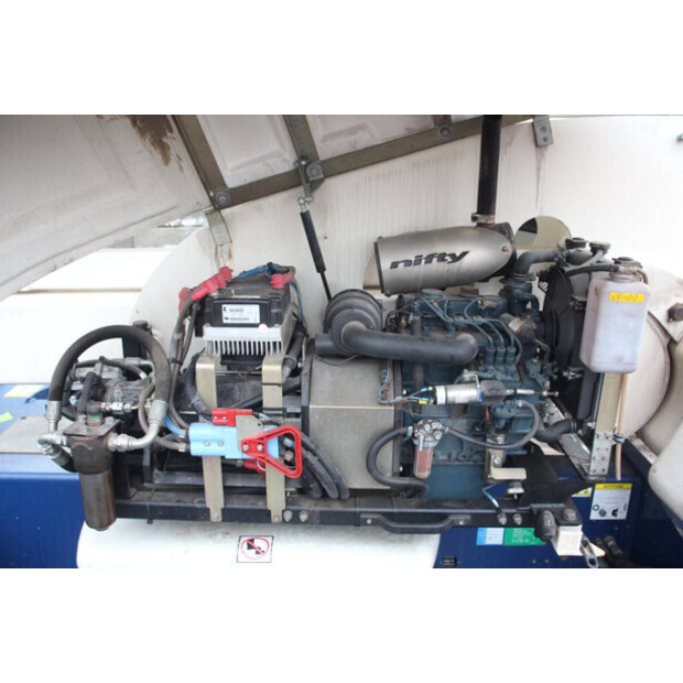 2015 نيفتيليفت HR21-46211470