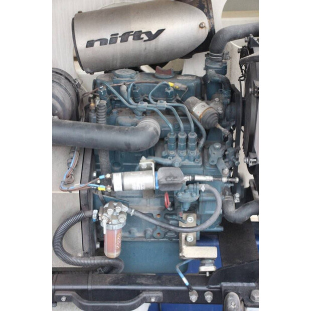 2015 نيفتيليفت HR21-46211471