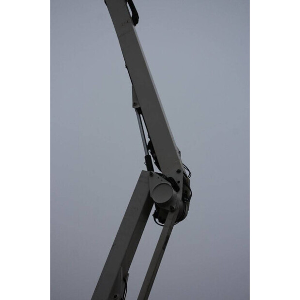 2015 نيفتيليفت HR21-46211479