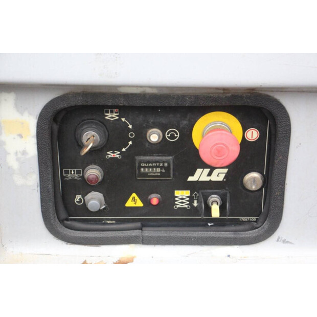 2007 JLG M4069-46211500