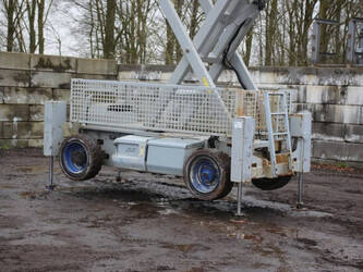 2007-jlg-m4069-1436071-46211508