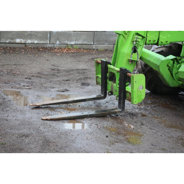 2006 ميرلو P38.14-46211716