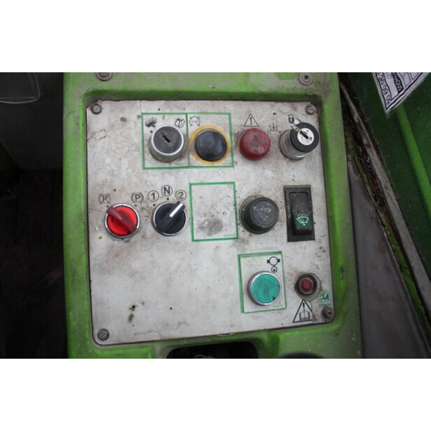 2006 ميرلو P38.14-46211734