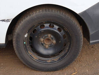 ford-transit-courier-1436092-46212161