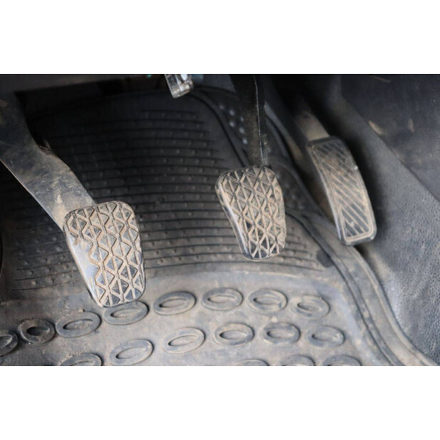 Ford Transit Courier-46212169