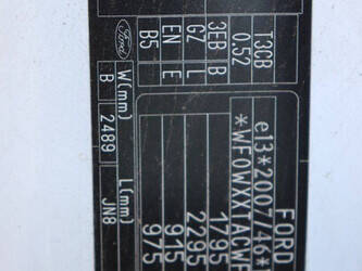 ford-transit-courier-1436092-46212189