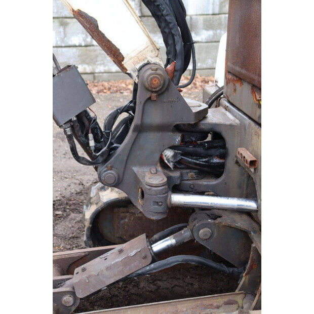 2015 BOBCAT E32-46212885