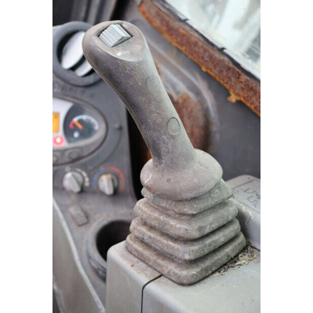 2015 BOBCAT E32-46212899