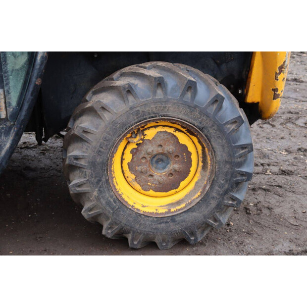 2012 JCB 515-40-46213000