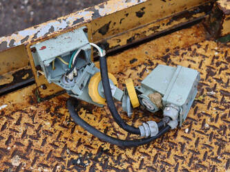 2000-grove-sm4688-xt-1436119-46213147