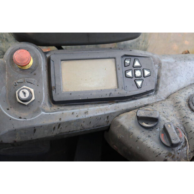 2018 ميتسوبيشي FB35N-46213206