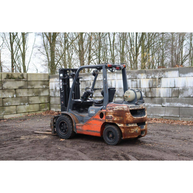 2016 Toyota 02-8FGJF35-46213306