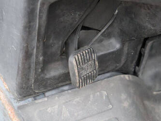 2016-toyota-02-8fgjf35-1436125-46213330