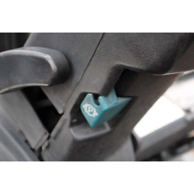 2016 Toyota 02-8FGJF35-46213331