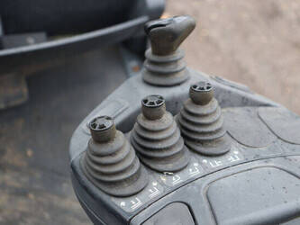 2018-linde-h25t-02-1436128-46213437