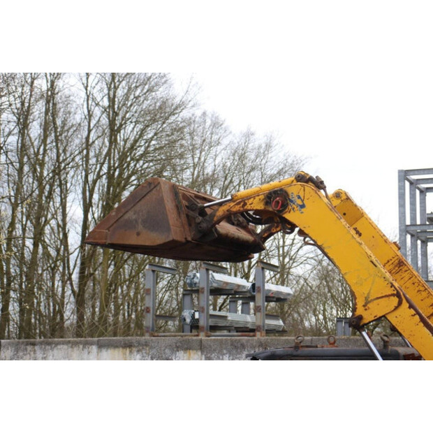 2018 Komatsu SK714-5-46213600